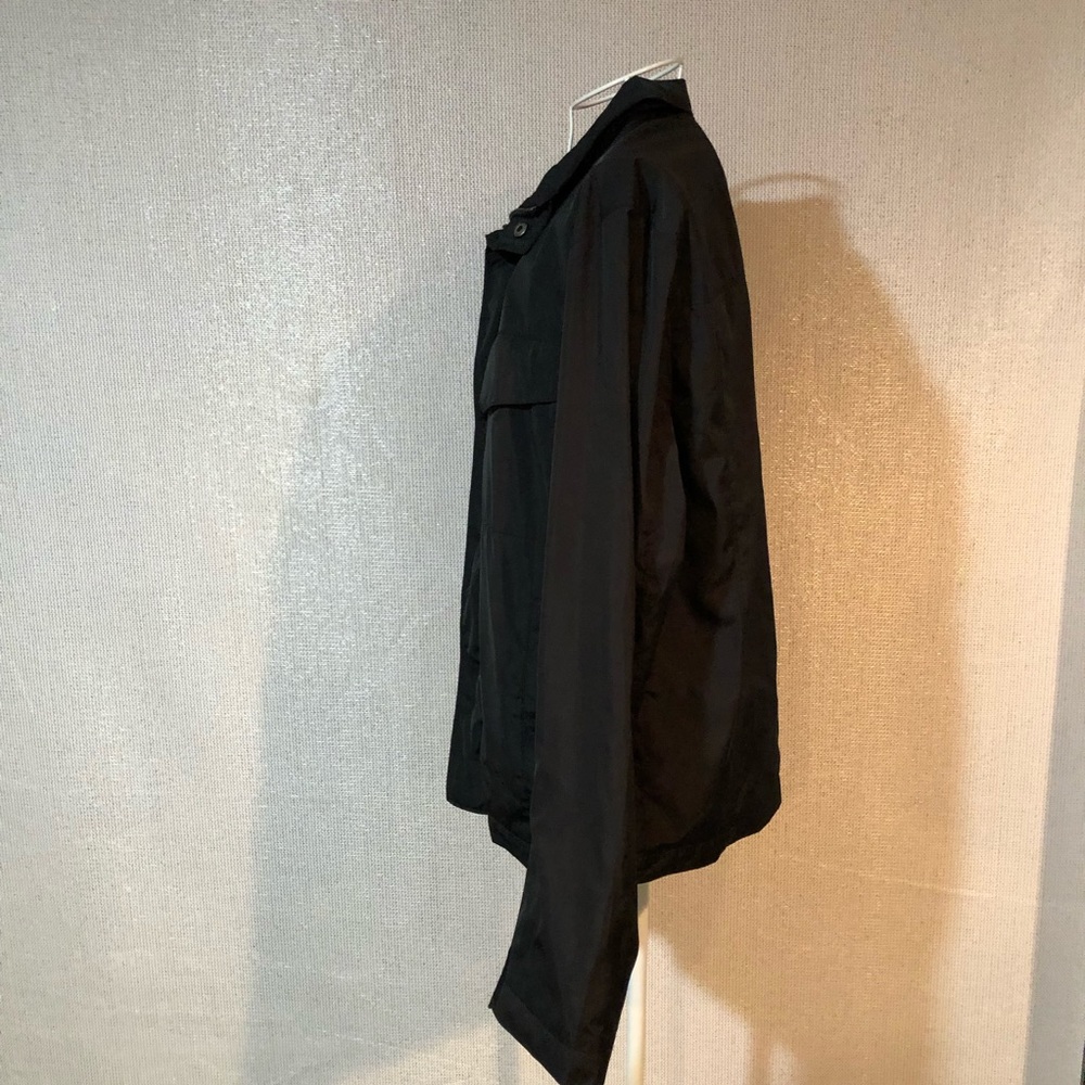 Gap Lightweight Windbreaker Rain Jacket - image 3